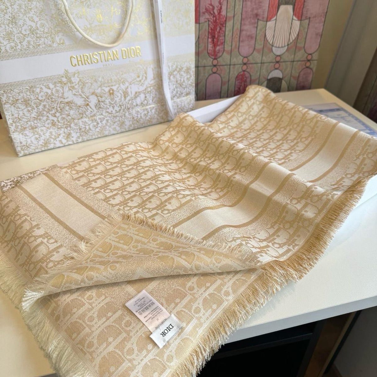 Ladies scarf