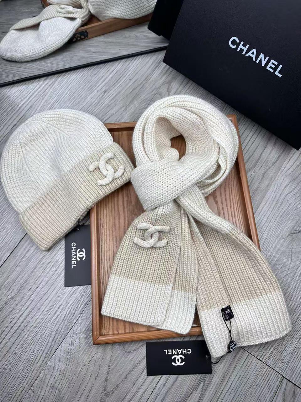 Ladies scarf