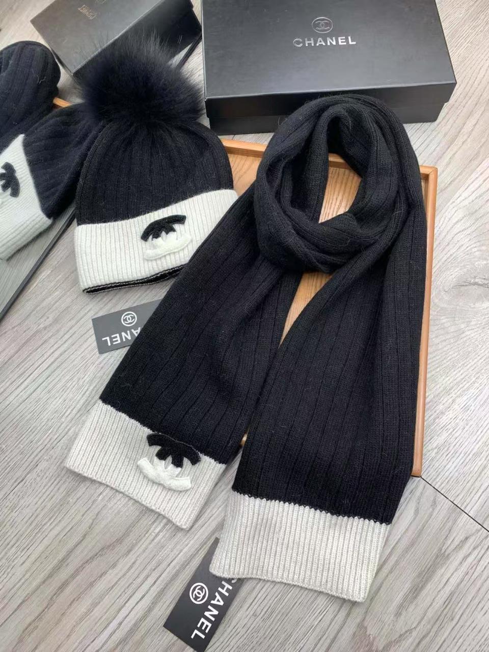 Ladies scarf