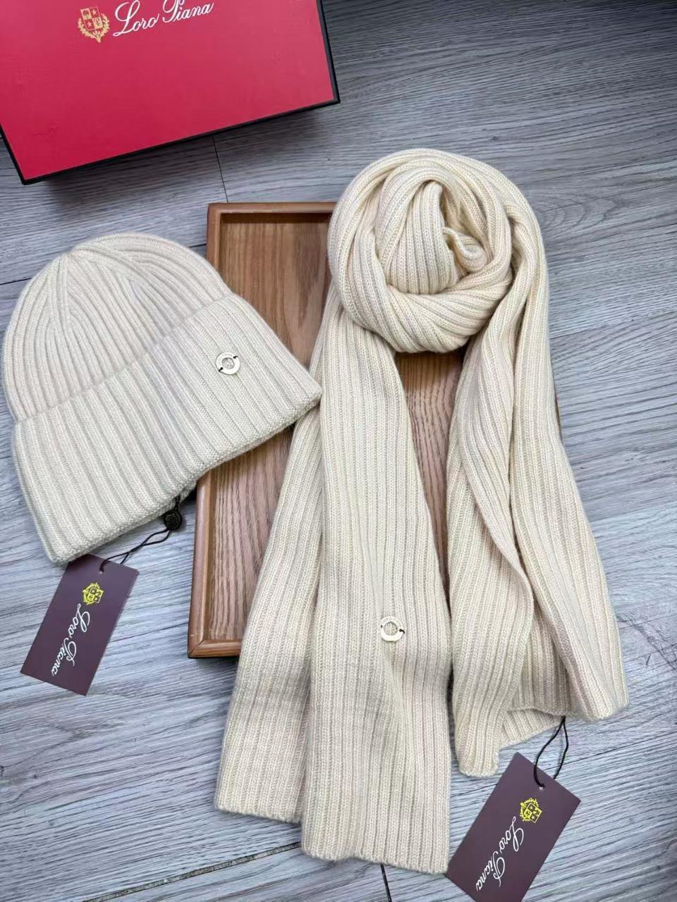 Ladies scarf