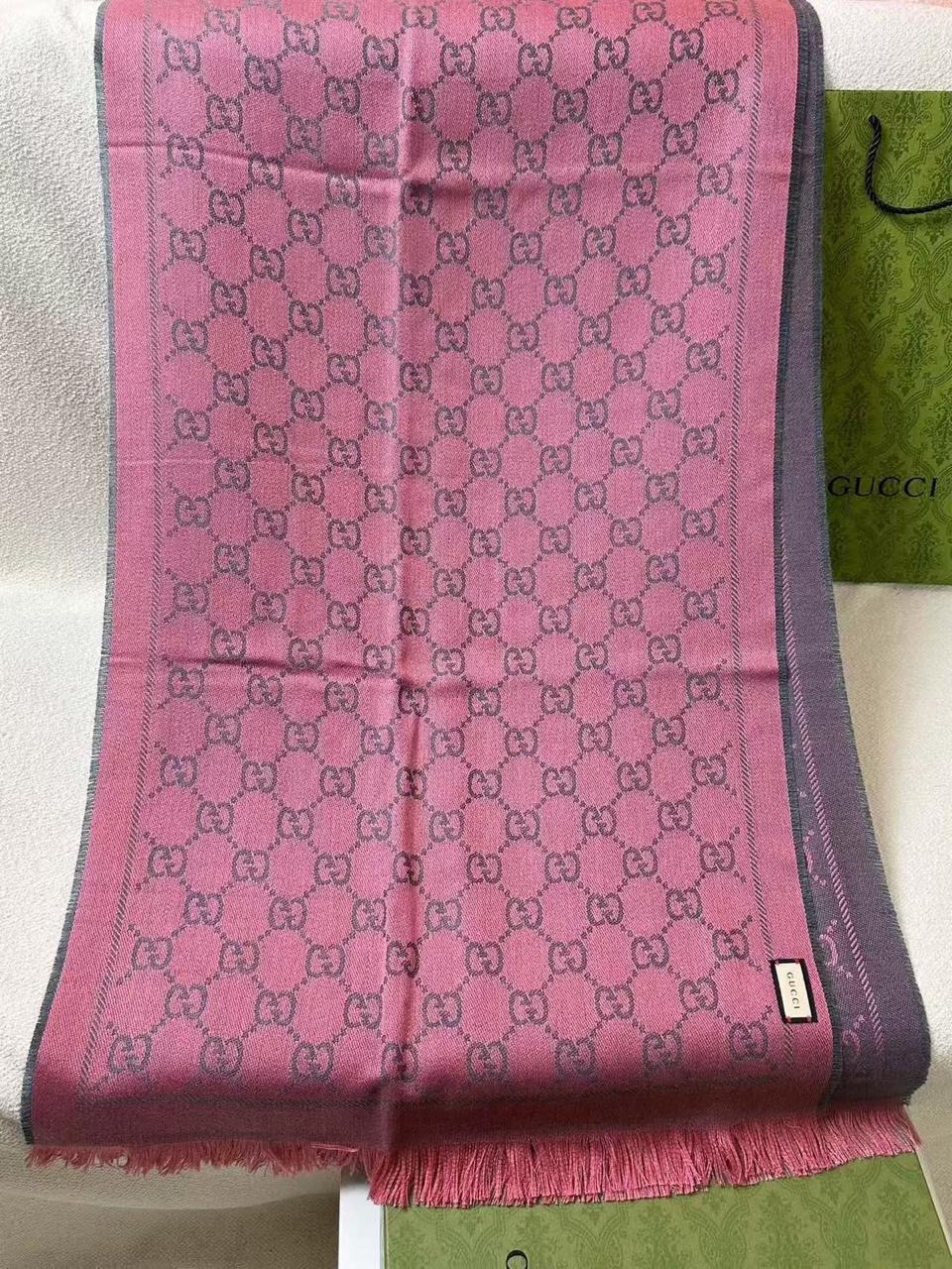 Ladies scarf
