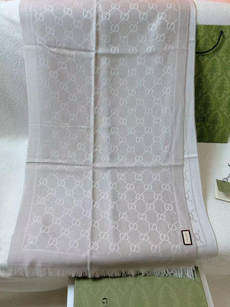 Ladies scarf