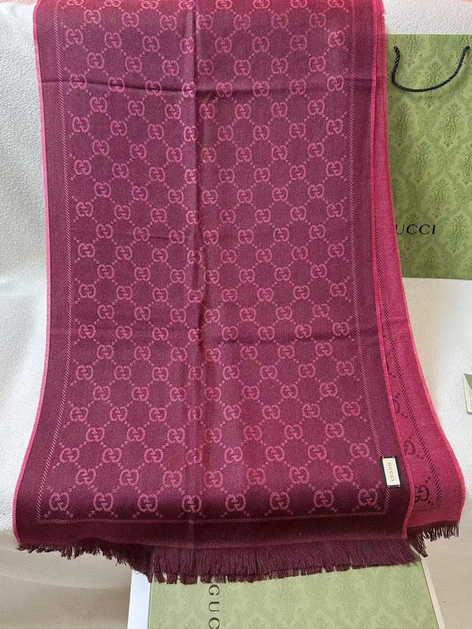 Ladies scarf