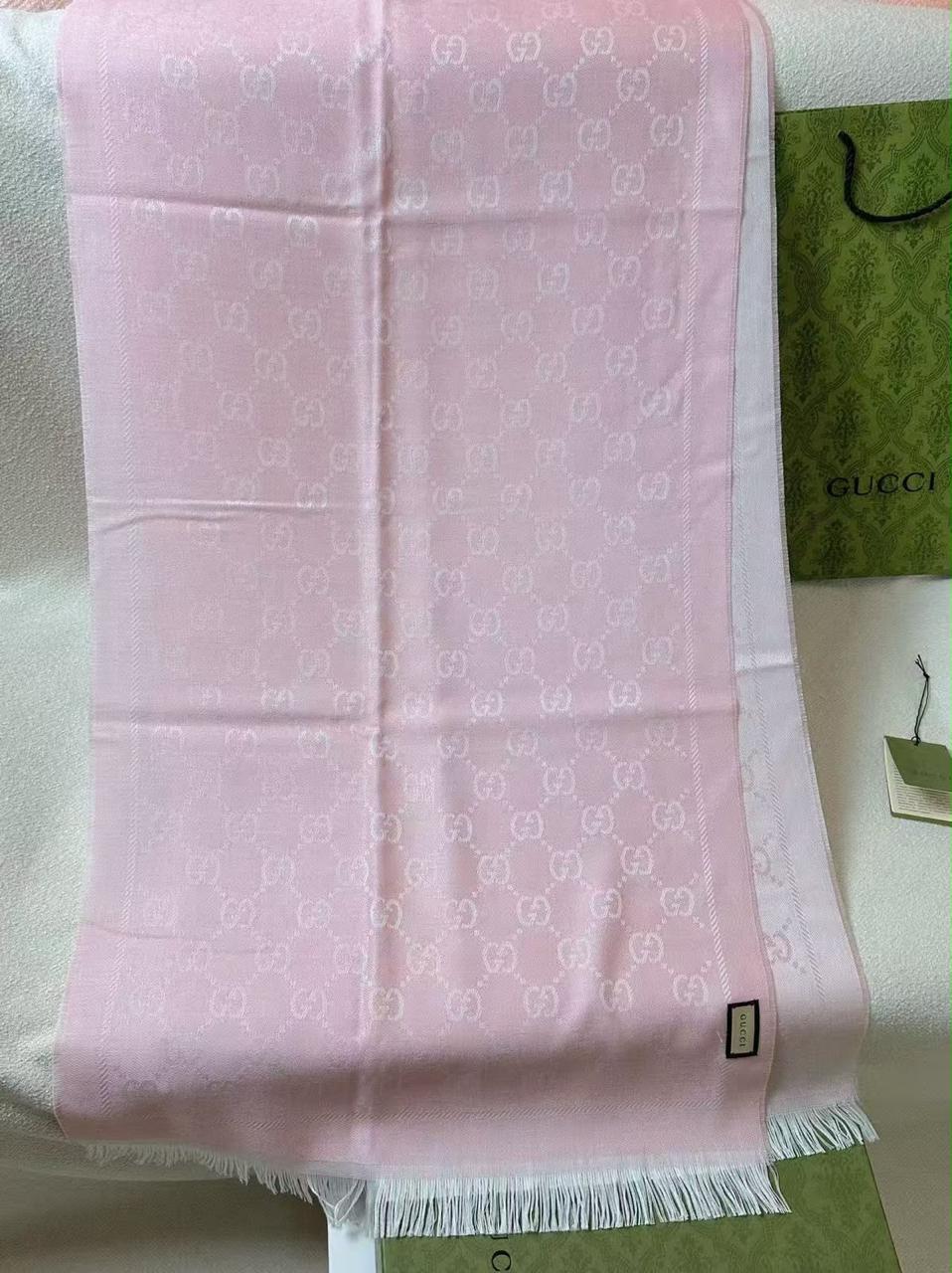 Ladies scarf