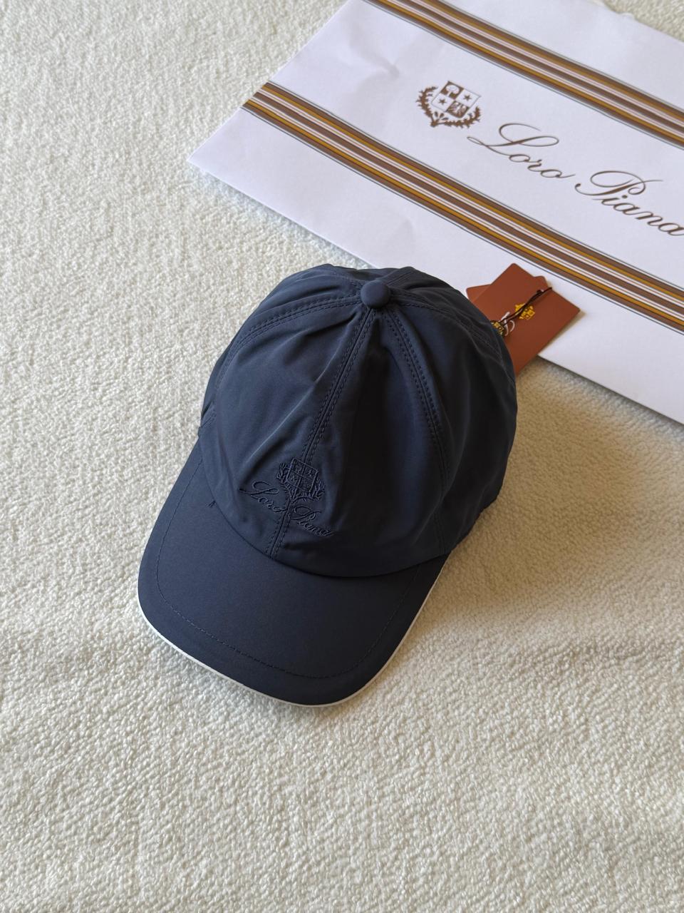 Ladies hats & caps