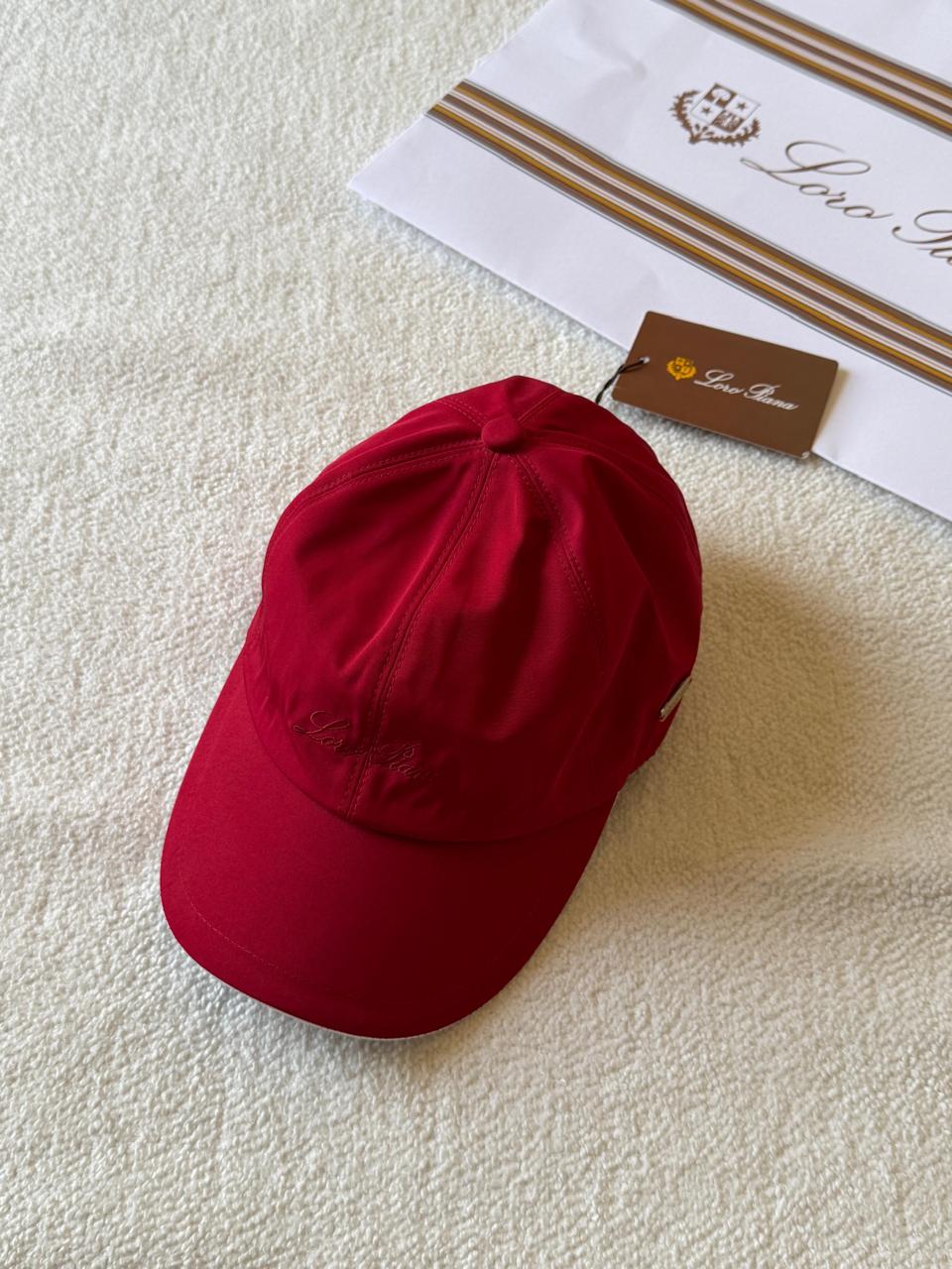 Ladies hats & caps