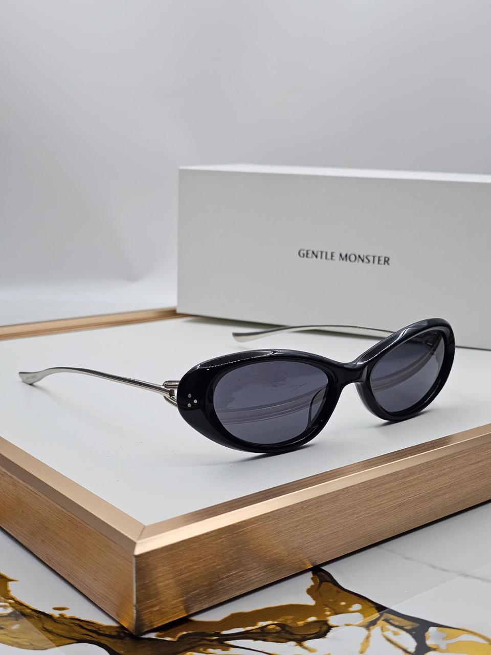 Ladies sunglasses