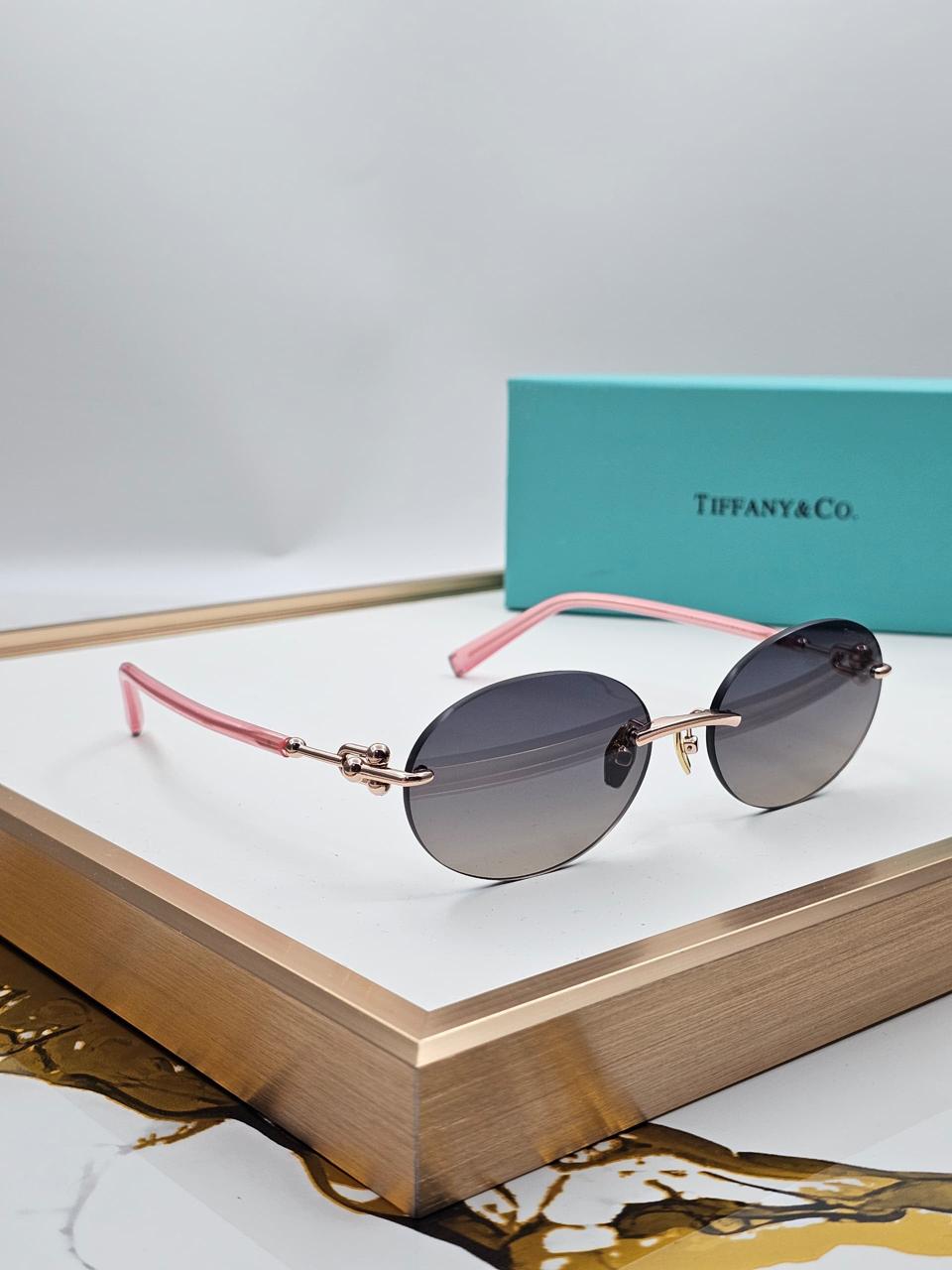 Ladies sunglasses