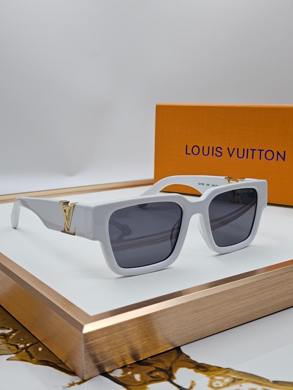 Ladies sunglasses