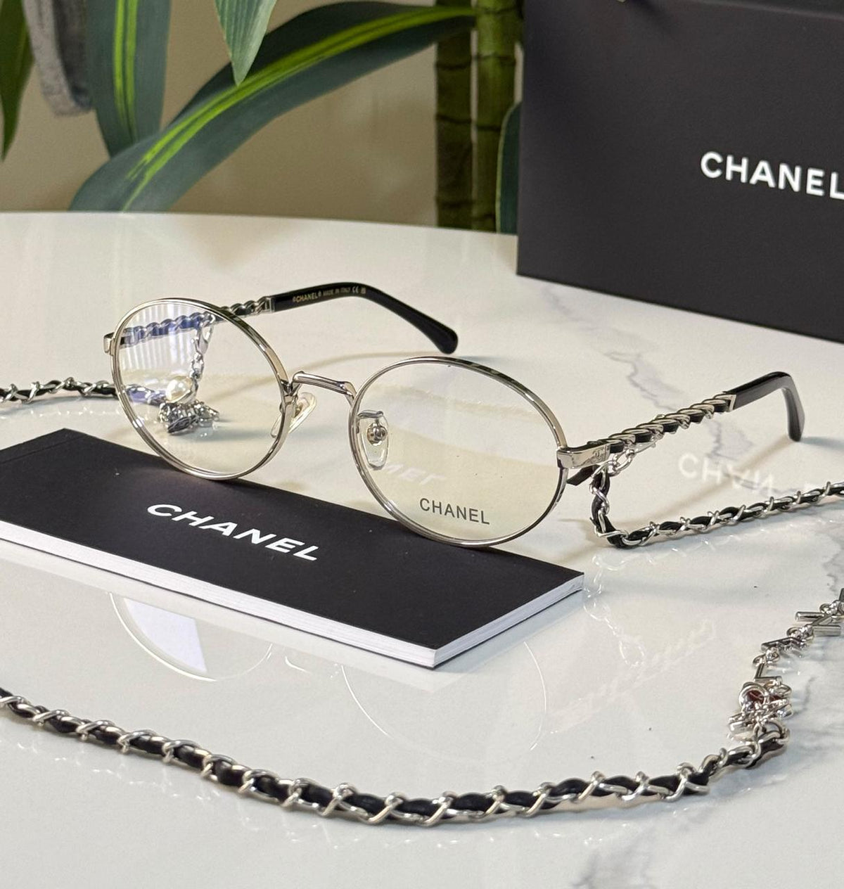 Ladies sunglasses