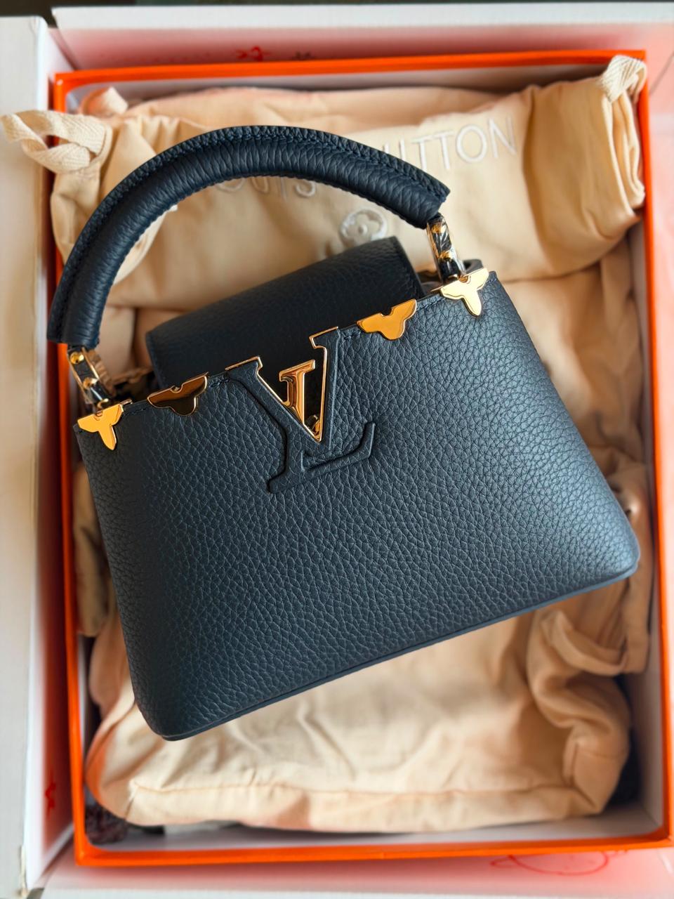 Ladies L*vi. Bags.