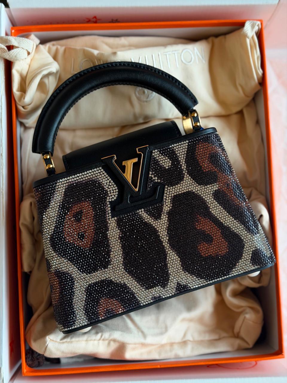 Ladies L*vi. Bags.