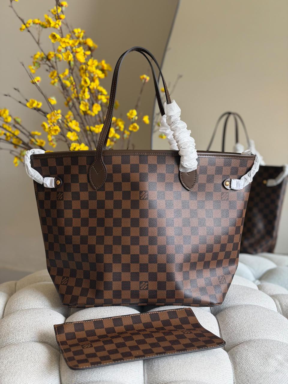 Ladies L*vi. Bags.