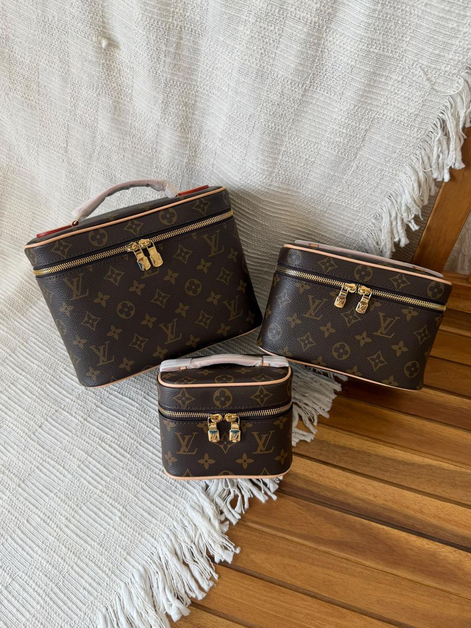 Ladies L*vi. Bags.