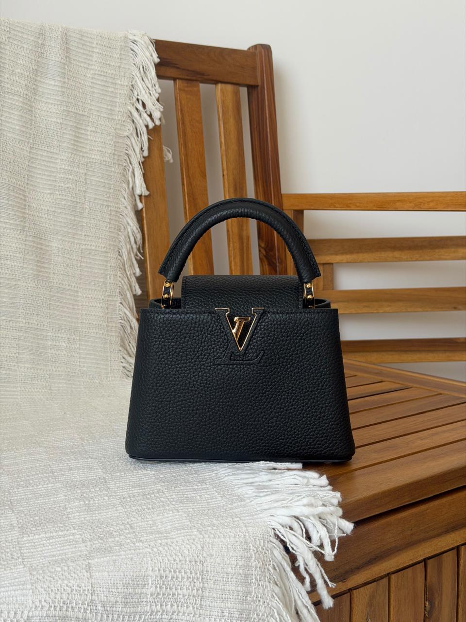 Ladies L*vi. Bags.