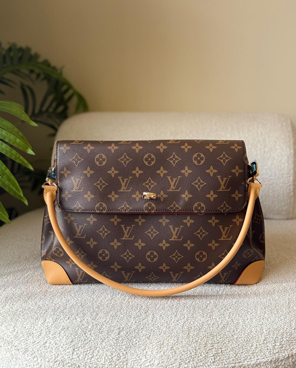 Ladies L*vi. Bags.