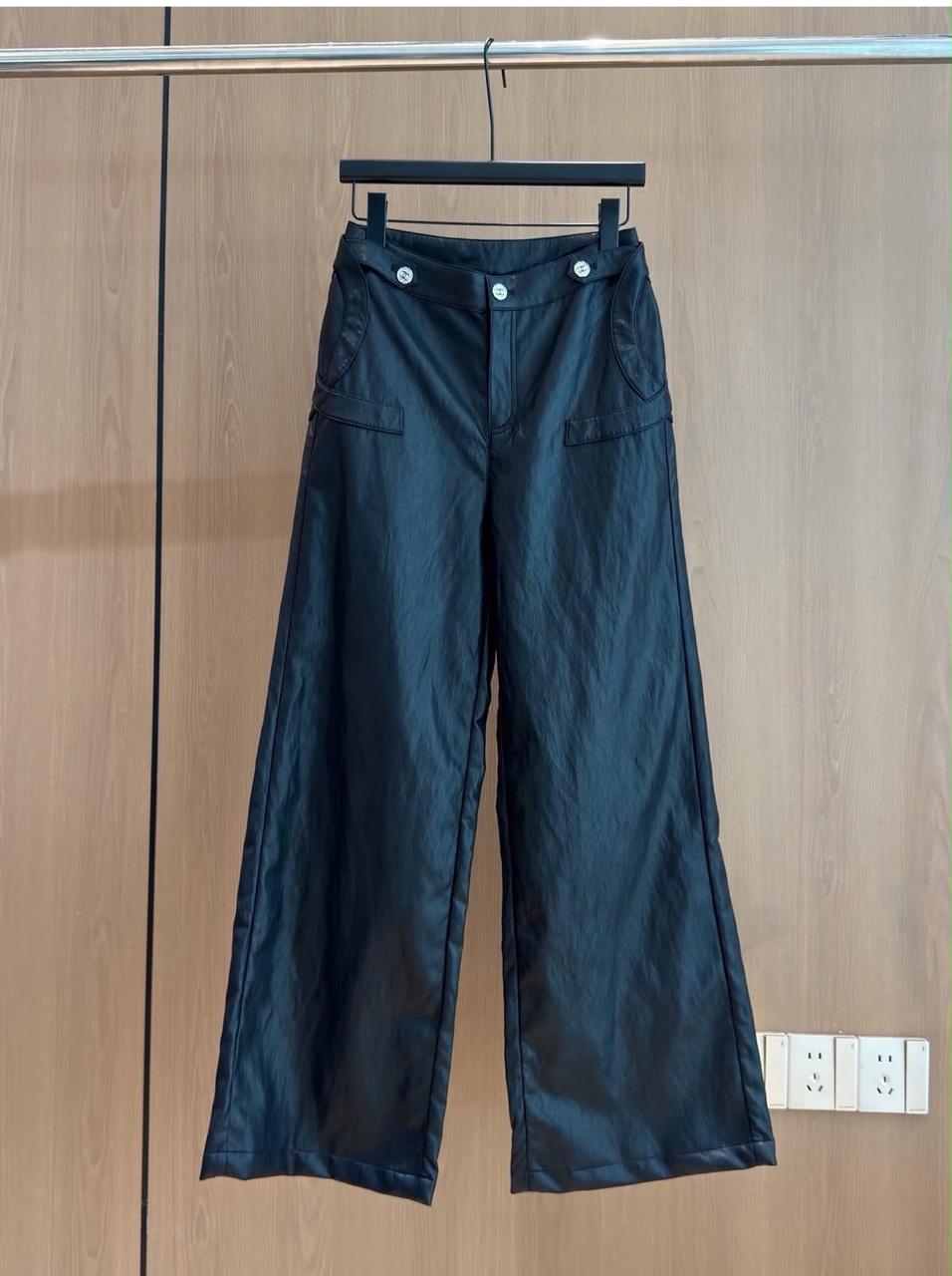 Ladies pants & shorts