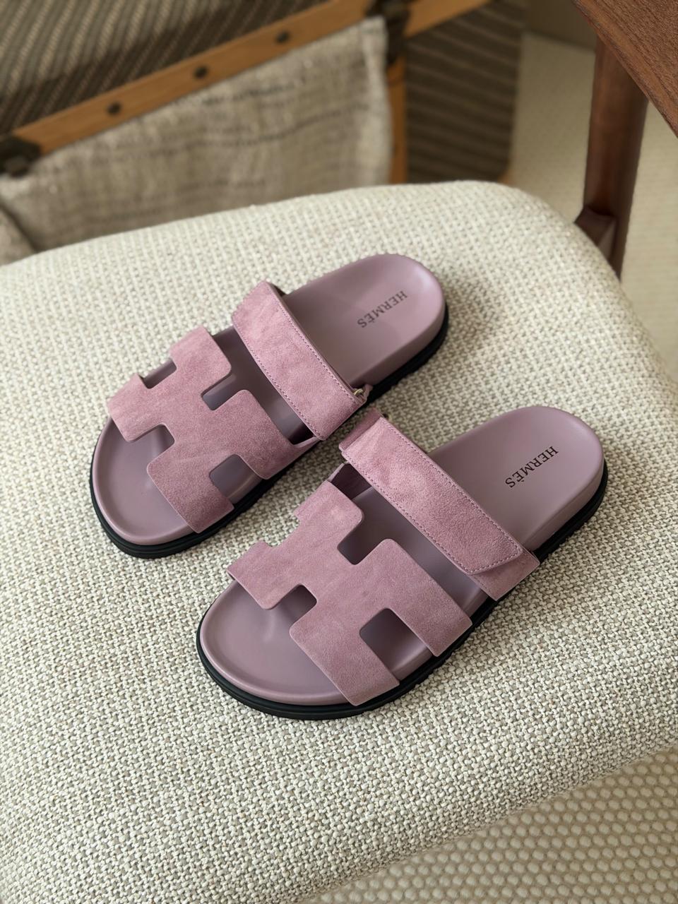 Ladies Hermes flats
