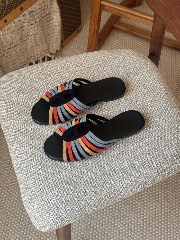 Ladies Hermes flats