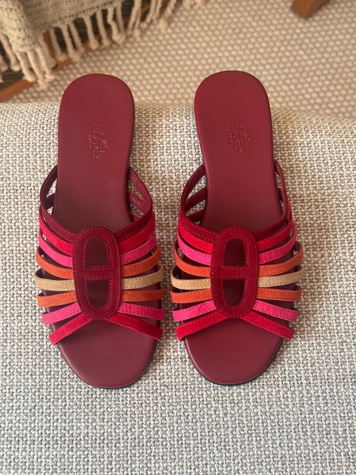 Ladies Hermes flats