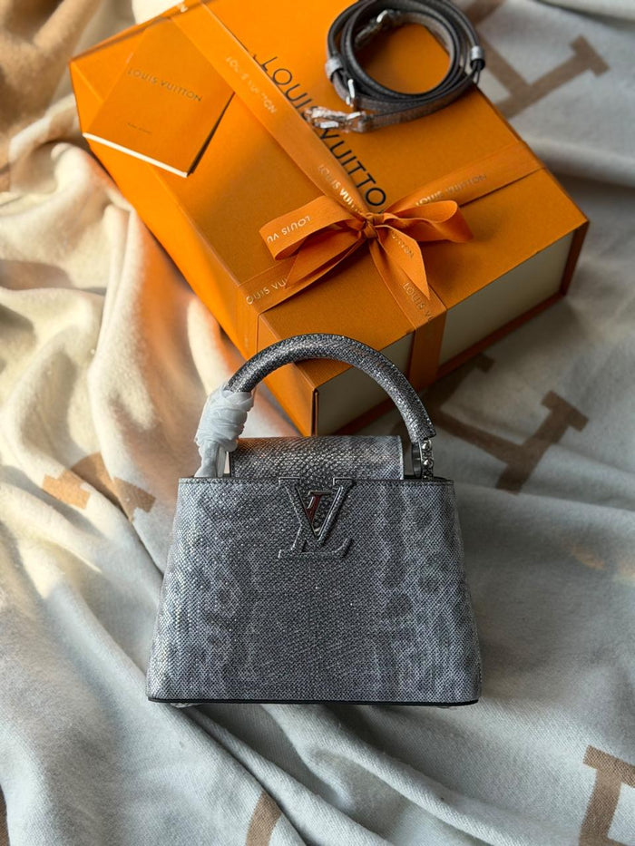 Ladies L*vi bags