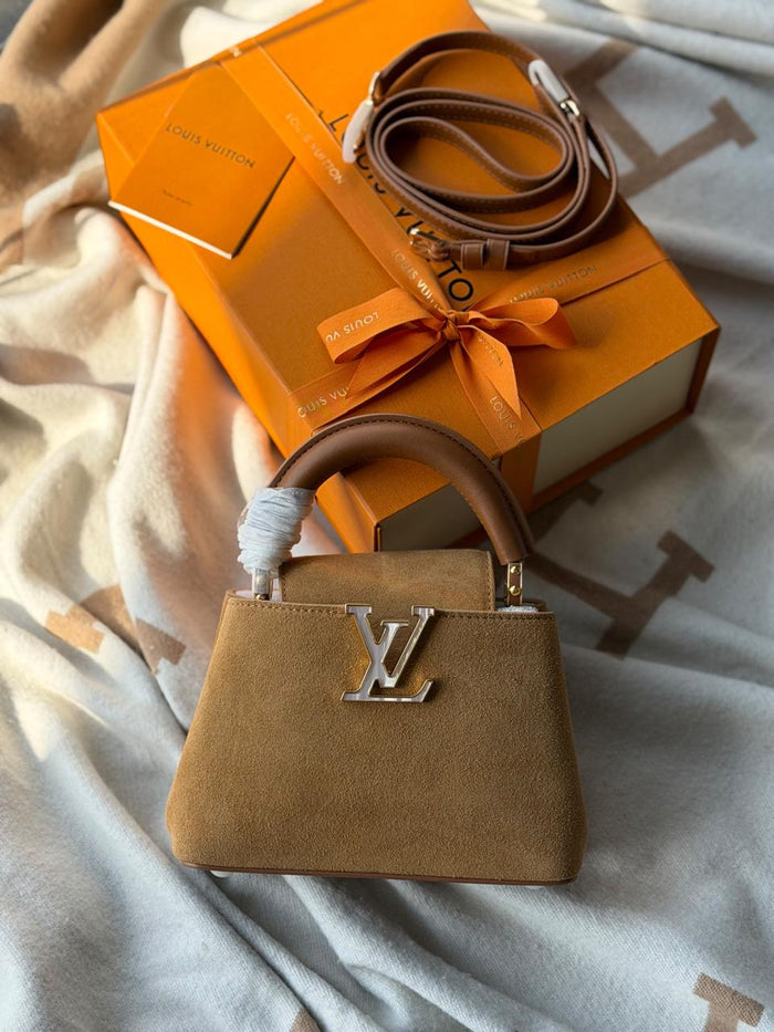 Ladies L*vi bags