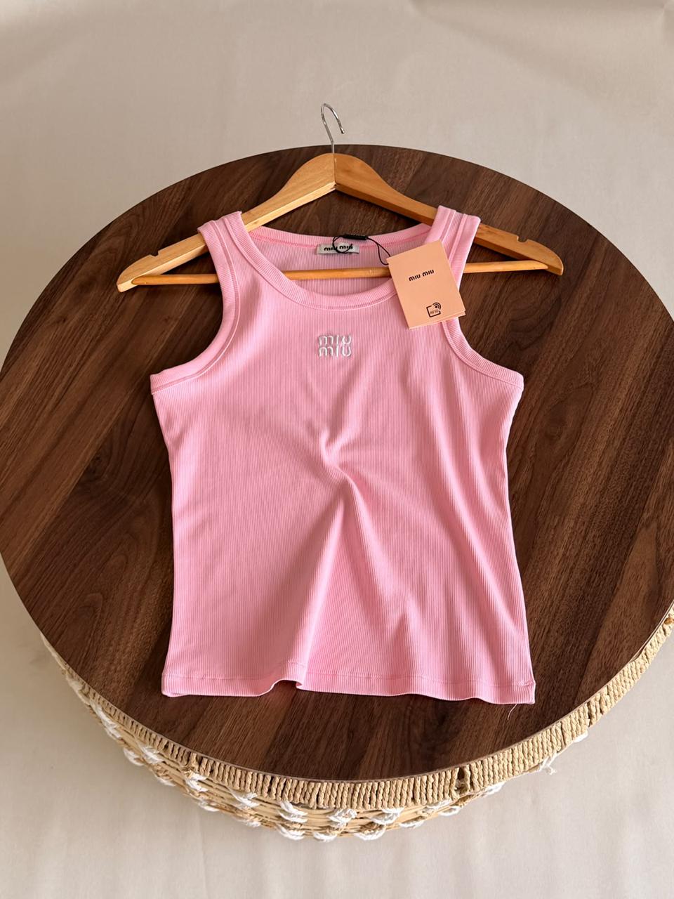 Ladies tops & tshirts