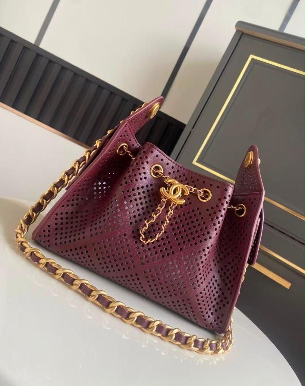 Ladies ch’nel 26 bags