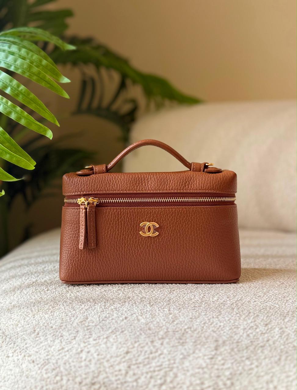 Ladies ch’nel 26 bags