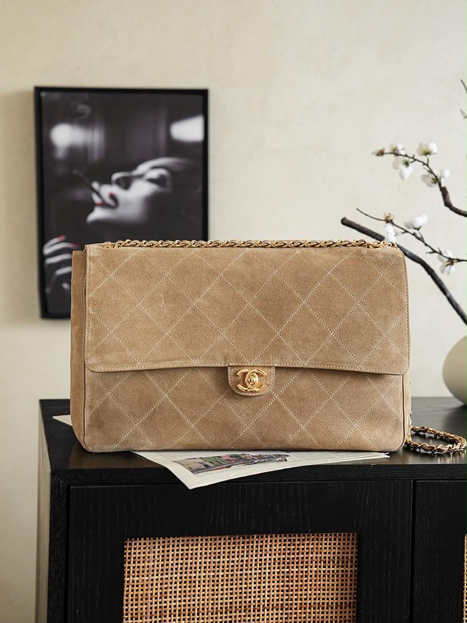 Ladies ch’nel 26 bags
