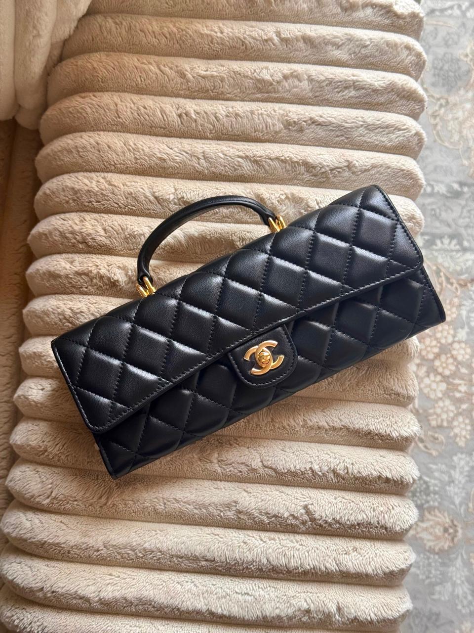 Ladies ch’nel 26 bags