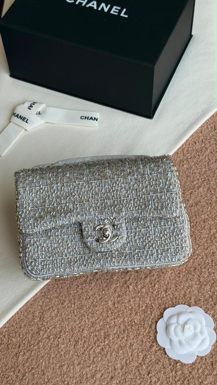 Ladies ch’nel 26 bags
