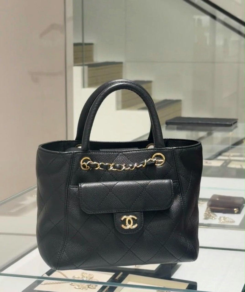 Ladies ch’nel 26 bags