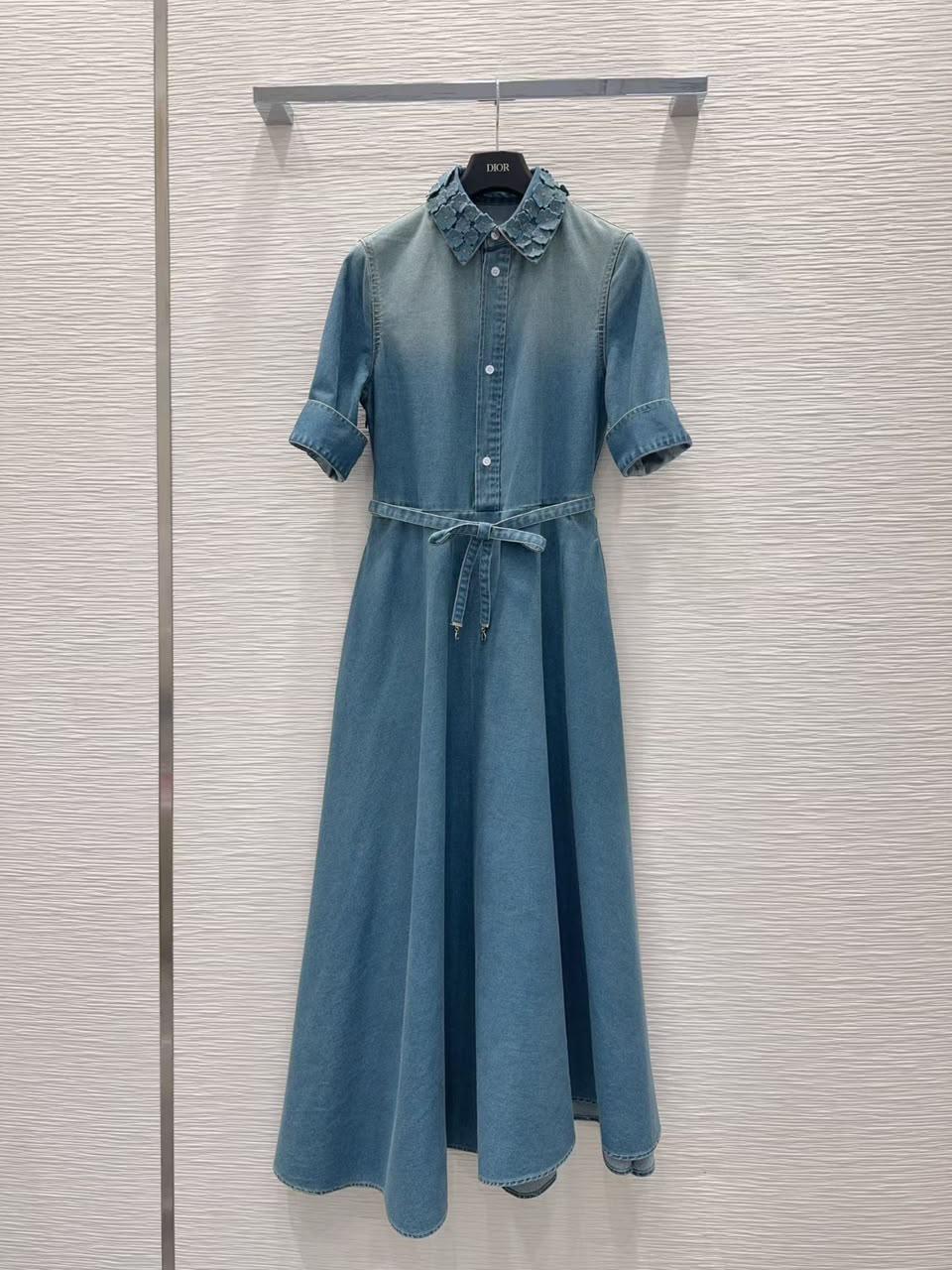 Ladies dresses