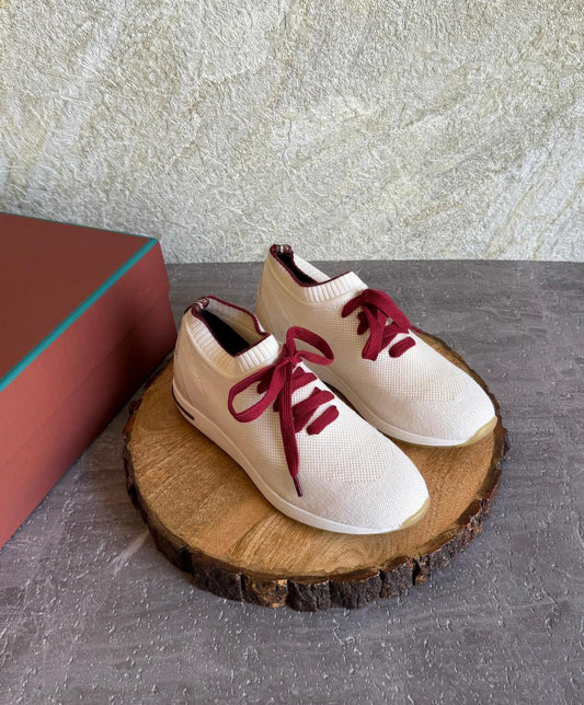 Ladies sneakers