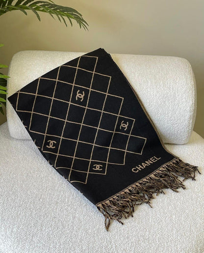 Ladies scarf