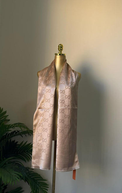 Ladies scarf