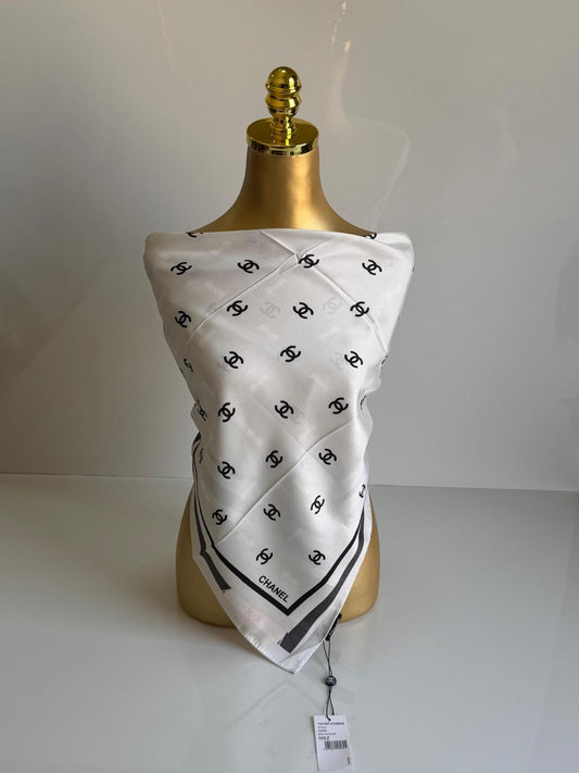 Ladies scarf