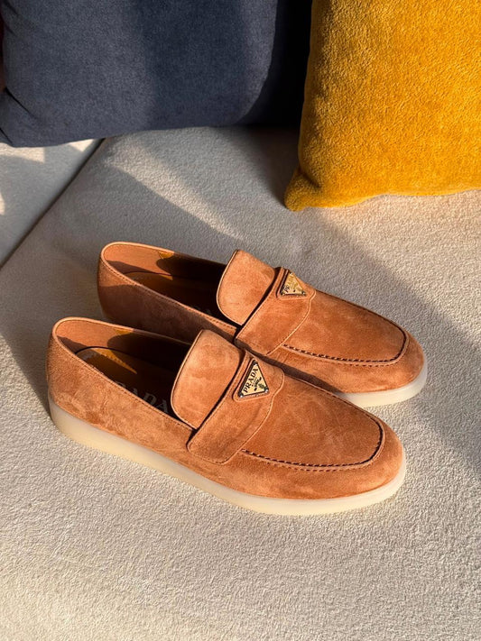 Ladies shoes