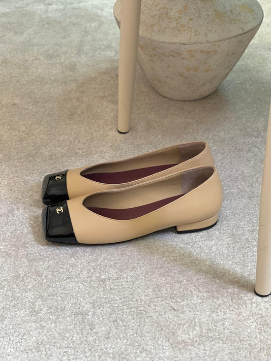 Ladies shoes