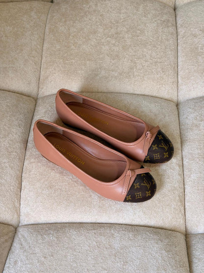 Ladies shoes