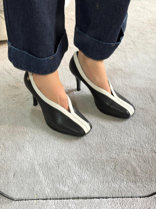 Ladies shoes