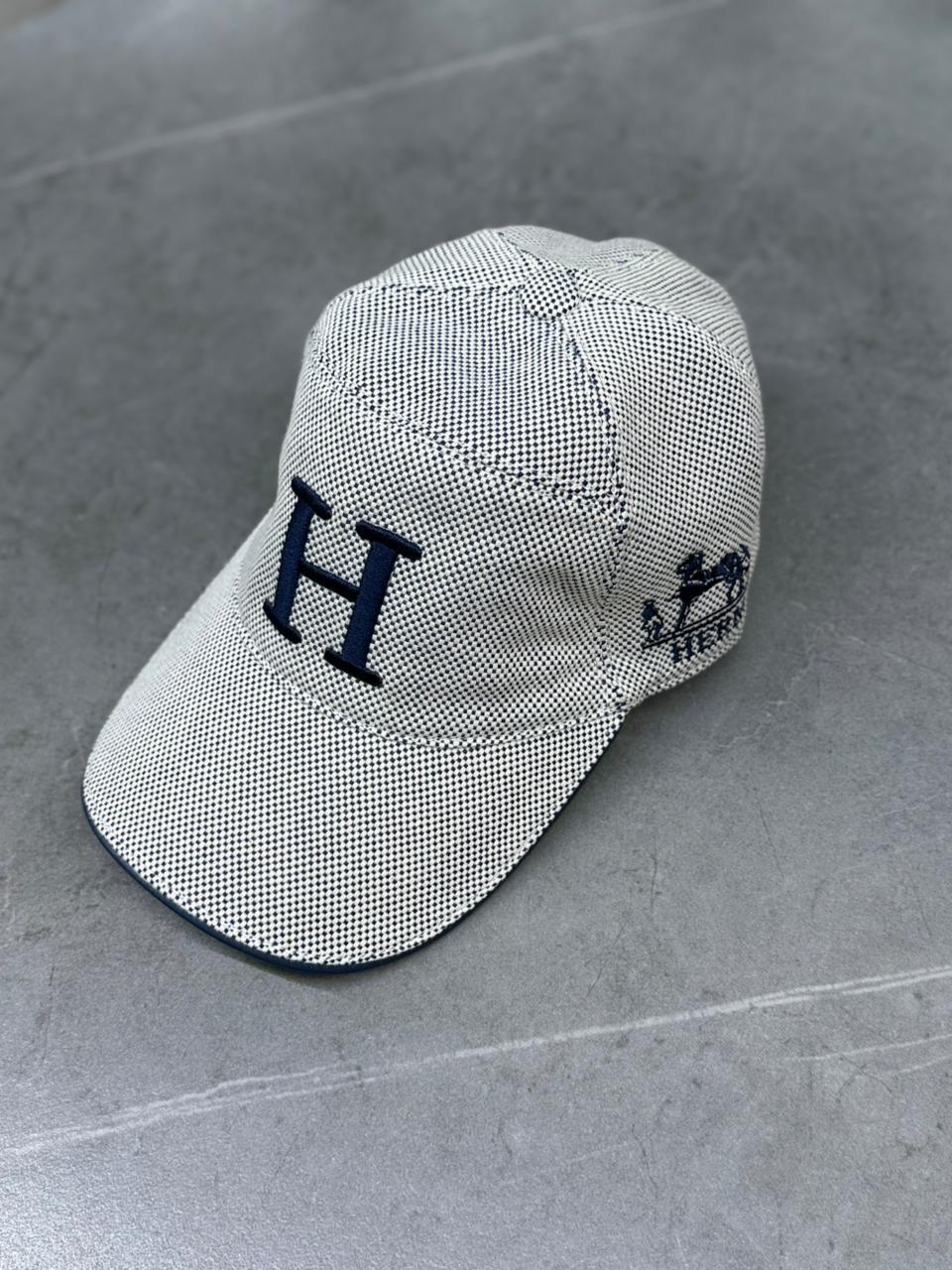 ladies hat & caps