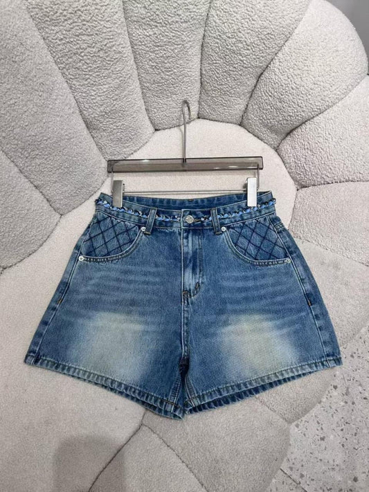 Ladies pants & shorts