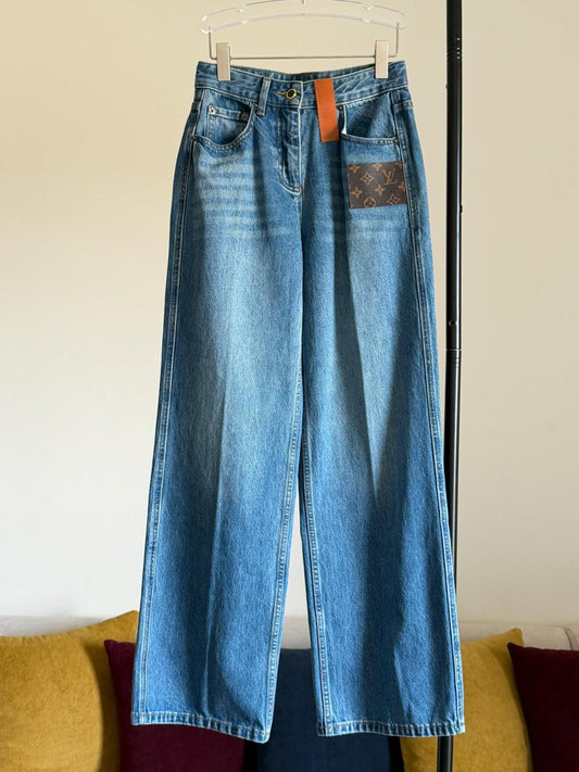Ladies pants & shorts