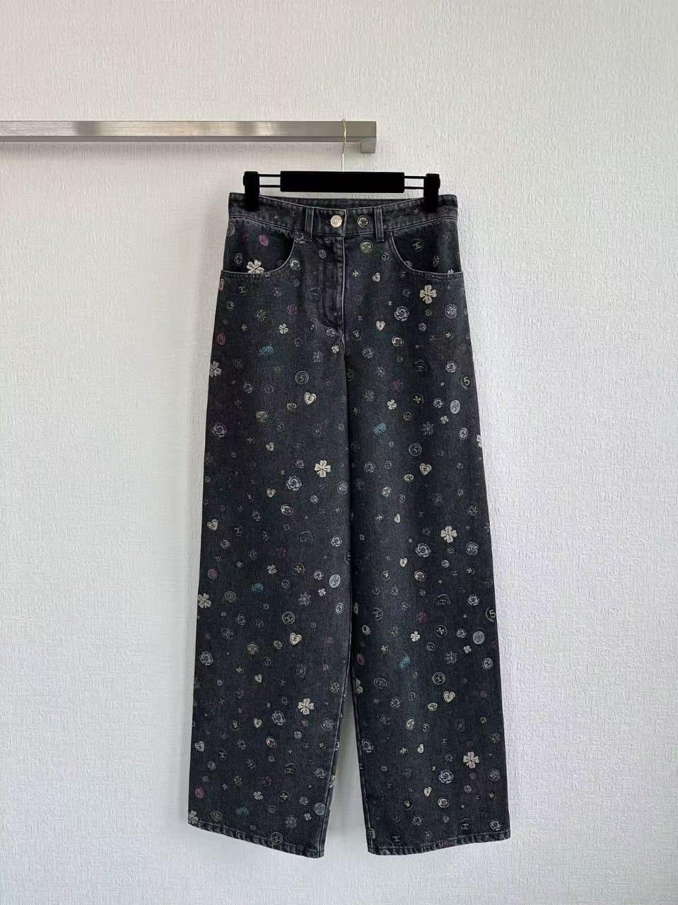 Ladies pants & shorts