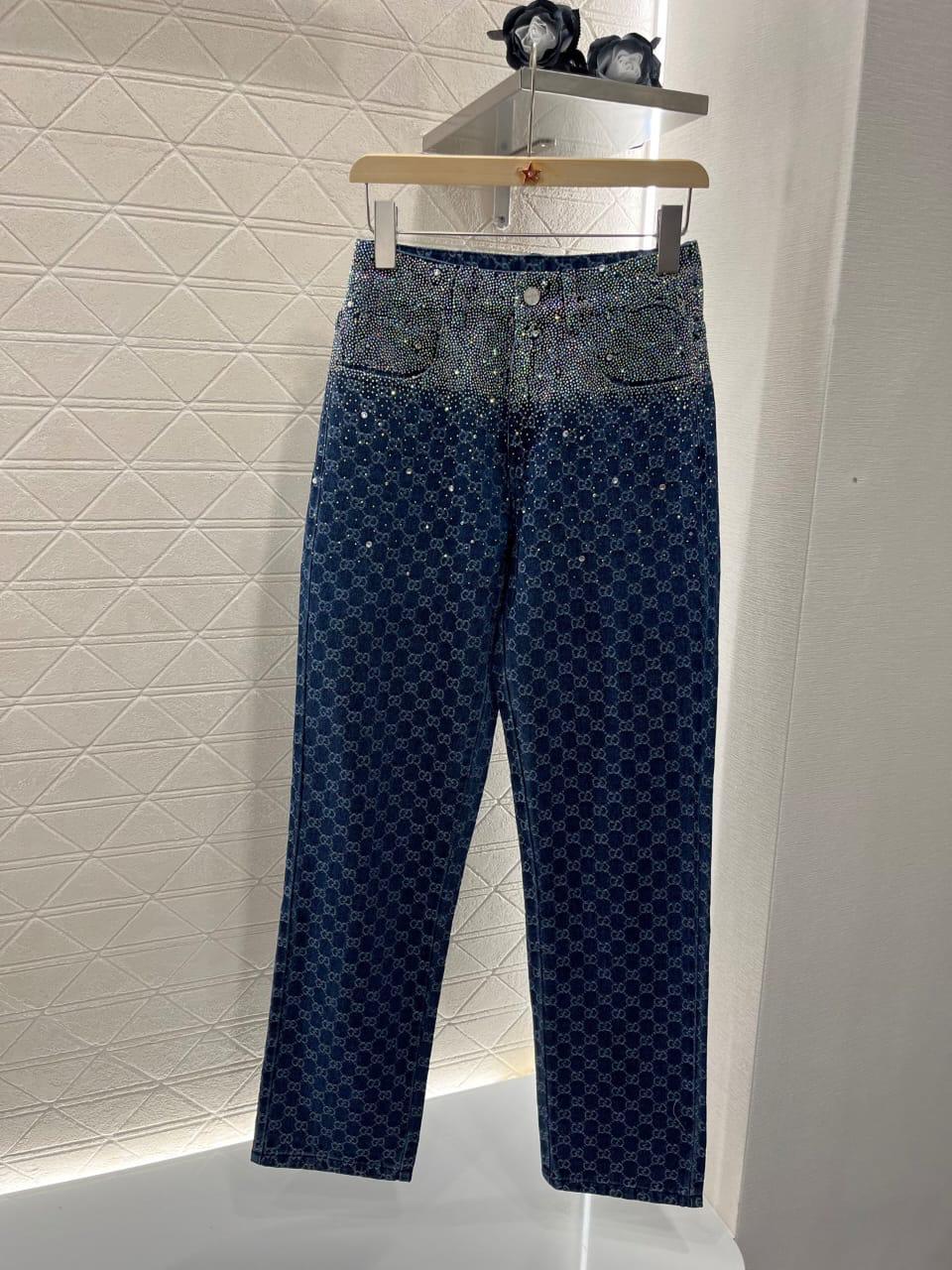 Ladies pants & shorts