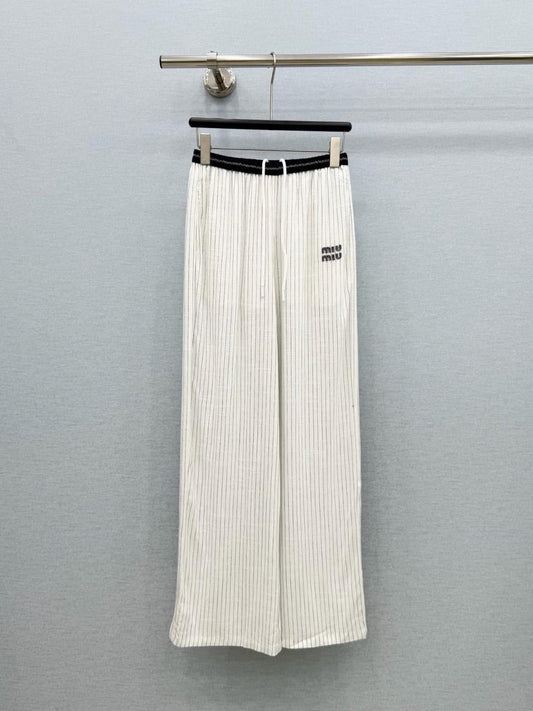 Ladies pants & shorts