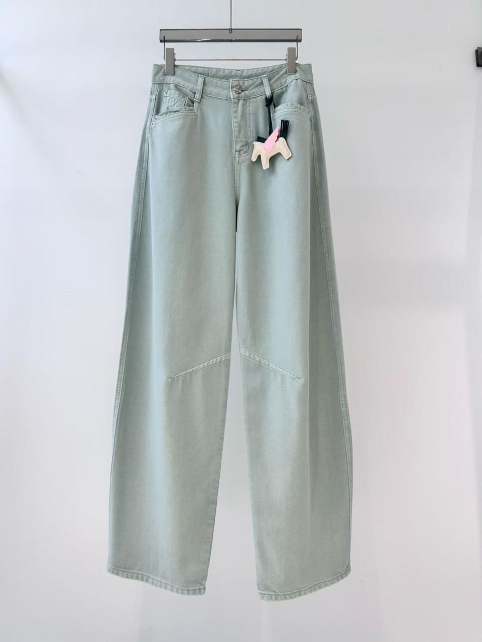 Ladies pants & shorts