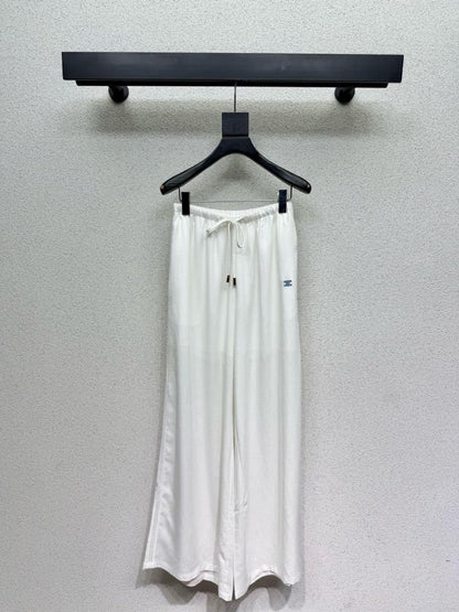 Ladies pants & shorts